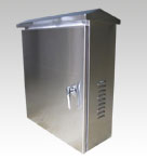 防水机箱聚氨脂密封胶条密封性能可靠采用独特的防雨槽结构。；